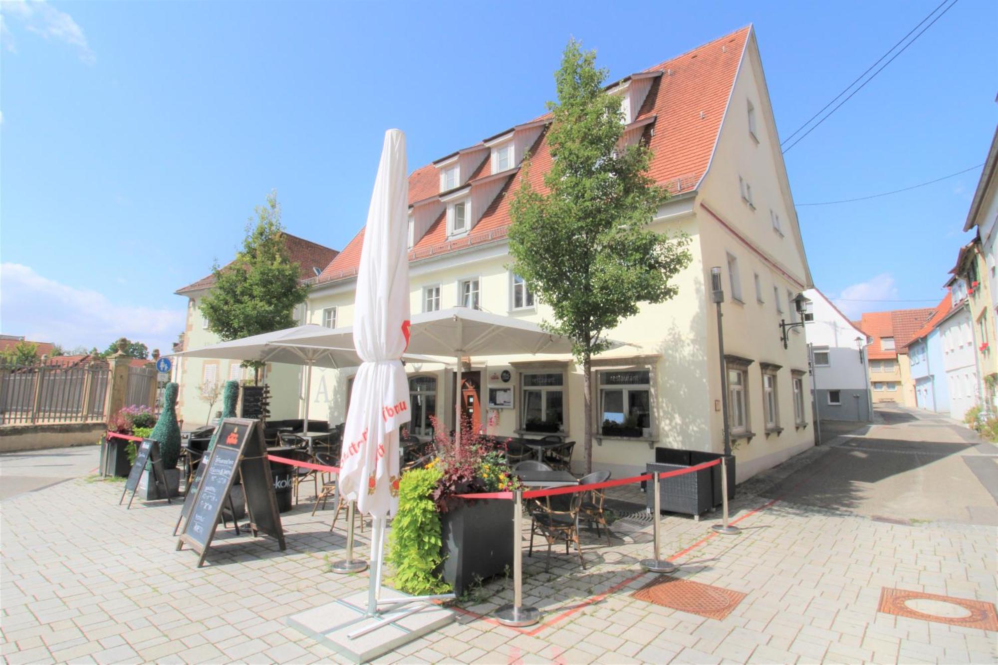 Hotel Adler Am Schloss Bonnigheim Extérieur photo